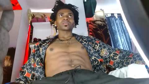 Snapshot of dominic751 chatting on November 2, 2025, 3:36 pm dominic751 online show from November 2, 2025, 3:36 pm