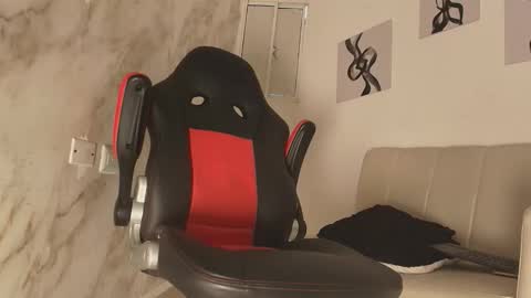 Dominic online show from February 4, 2026, 10:36 pm