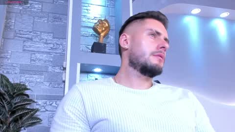 dominic de luca online show from April 8, 2026, 4:23 am