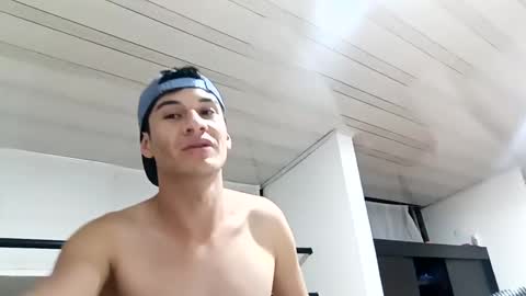 Snapshot of dominic_radccliffe chatting on January 29, 2025, 6:43 am Your real love online show from January 29, 2025, 6:43 am