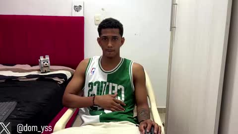 dominic_smith_ online show from February 20, 2025, 9:09 pm