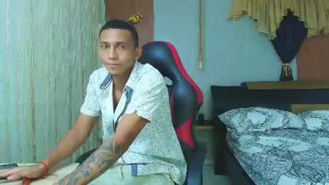 dominic_smith_ online show from June 10, 2026, 4:34 am