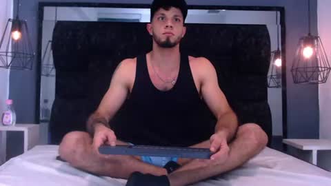 Snapshot of dominic_strongg chatting on July 7, 2026, 7:29 pm dominic_strongg online show from July 7, 2026, 7:29 pm