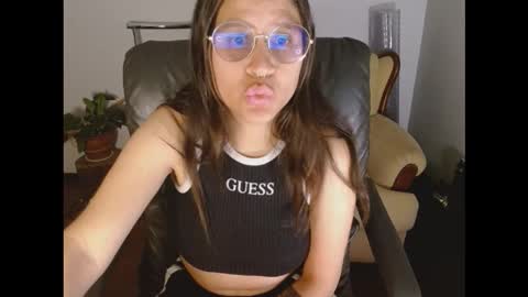 Snapshot of dominica3 chatting on March 13, 2026, 11:22 pm online show from March 13, 2026, 11:22 pm