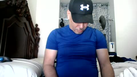 Snapshot of dominicanorico chatting on July 24, 2026, 7:34 pm luis online show from July 24, 2026, 7:34 pm