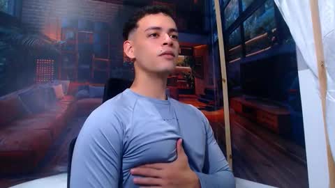 Dominic online show from October 19, 2025, 7:14 pm