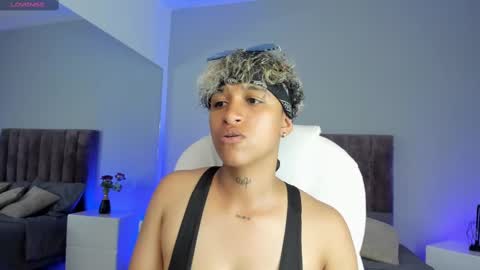 Snapshot of dominick_joness chatting on January 18, 2025, 11:00 pm Dominick online show from January 18, 2025, 11:00 pm