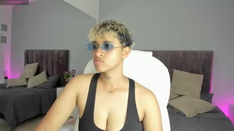 Snapshot of dominick_joness chatting on January 19, 2025, 4:36 pm Dominick online show from January 19, 2025, 4:36 pm