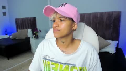 Snapshot of dominick_joness chatting on February 8, 2025, 1:00 am Dominick online show from February 8, 2025, 1:00 am