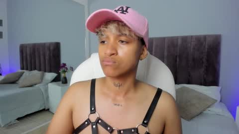 Snapshot of dominick_joness chatting on February 8, 2025, 8:42 pm Dominick online show from February 8, 2025, 8:42 pm