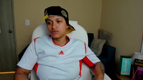 Snapshot of dominick_joness chatting on September 10, 2025, 6:08 pm Dominick online show from September 10, 2025, 6:08 pm