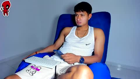  Dominic  online show from May 10, 2026, 1:22 am