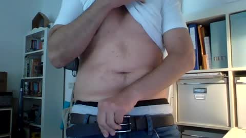 Snapshot of dominik_home chatting on June 15, 2026, 11:12 am dominik_home online show from June 15, 2026, 11:12 am