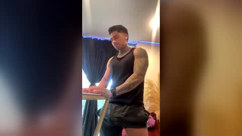 Snapshot of dominiofit chatting on July 16, 2026, 11:38 am Only fans Ronnie col---InstaRonniecolleman online show from July 16, 2026, 11:38 am