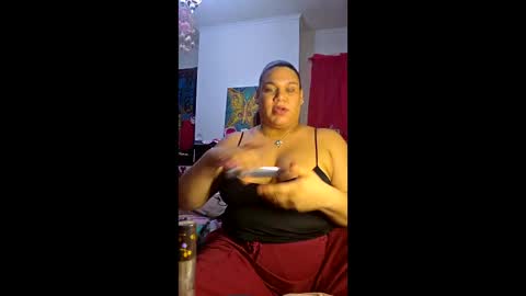 Snapshot of domtstopgal chatting on May 11, 2026, 2:39 am domtstopgal online show from May 11, 2026, 2:39 am
