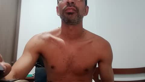 Snapshot of don__chi chatting on December 15, 2024, 5:23 am don__chi online show from December 15, 2024, 5:23 am