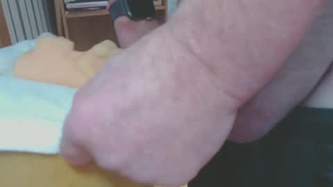 Snapshot of don_r55 chatting on December 13, 2024, 7:32 pm Don online show from December 13, 2024, 7:32 pm