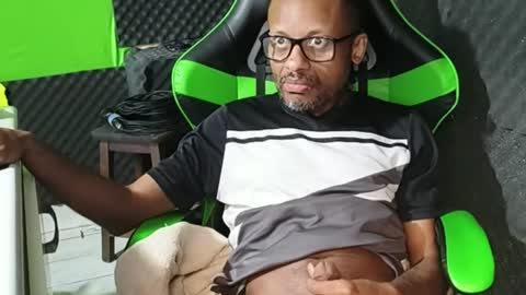 Snapshot of dondiego5511 chatting on July 1, 2026, 5:56 pm dondiego5511 online show from July 1, 2026, 5:56 pm