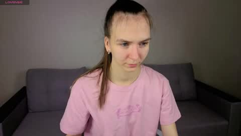 Snapshot of donna_le chatting on April 13, 2026, 1:44 am Donna Le online show from April 13, 2026, 1:44 am