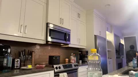 Snapshot of donnybasilisk chatting on November 15, 2025, 9:17 am Donny online show from November 15, 2025, 9:17 am