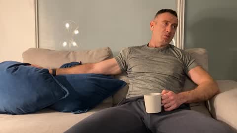 Snapshot of donnybasilisk chatting on November 28, 2025, 7:22 am Donny online show from November 28, 2025, 7:22 am