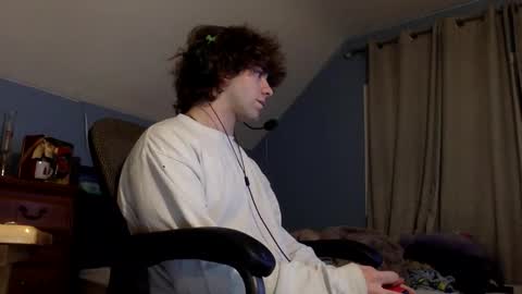 Snapshot of donutking42069 chatting on February 22, 2026, 3:07 am donutking42069 online show from February 22, 2026, 3:07 am