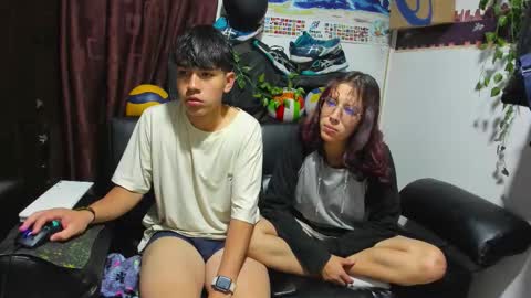 Snapshot of donuts_dd chatting on September 24, 2025, 8:39 am Donuts DD online show from September 24, 2025, 8:39 am