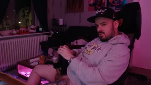 Snapshot of doomsy_minatozaki chatting on February 5, 2025, 5:31 pm doomsy_minatozaki online show from February 5, 2025, 5:31 pm