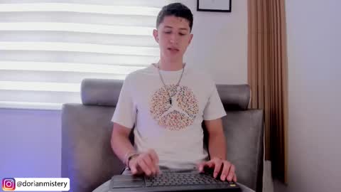 dorian_mystery online show from March 7, 2026, 3:20 pm