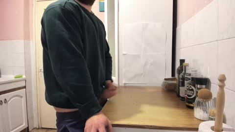 Snapshot of doriancretu95 chatting on January 3, 2025, 7:06 am menu below online show from January 3, 2025, 7:06 am