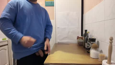 Snapshot of doriancretu95 chatting on January 17, 2025, 5:00 am menu below online show from January 17, 2025, 5:00 am