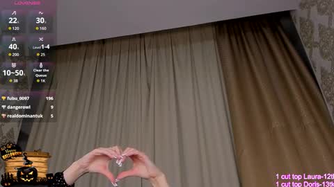 Snapshot of doris_coy_ chatting on October 25, 2025, 1:24 am Doris online show from October 25, 2025, 1:24 am
