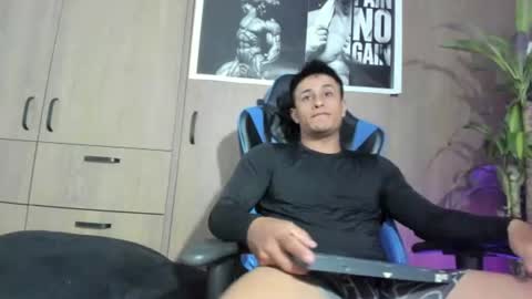 dorman_boy online show from July 29, 2026, 3:37 am