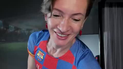 Snapshot of dorothy_meyer chatting on June 24, 2026, 5:17 am Dorothy Next stream on Monday at 3am-9am online show from June 24, 2026, 5:17 am