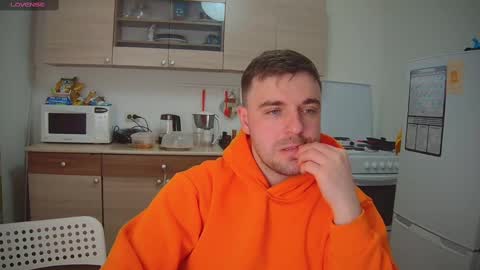 Sasha online show from February 17, 2025, 6:37 pm