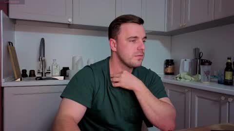 Sasha online show from September 17, 2025, 10:33 pm