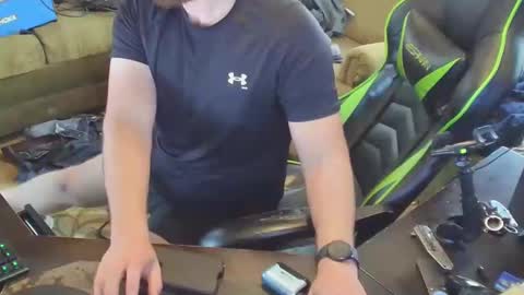 Snapshot of dotyoureyezez chatting on February 4, 2025, 7:00 pm DotYourEyezez  online show from February 4, 2025, 7:00 pm