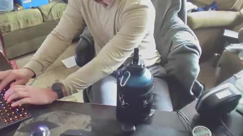 Snapshot of dotyoureyezez chatting on March 6, 2025, 2:40 pm DotYourEyezez  online show from March 6, 2025, 2:40 pm