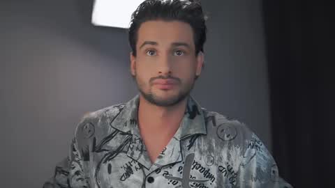 Keen online show from February 15, 2025, 9:15 pm