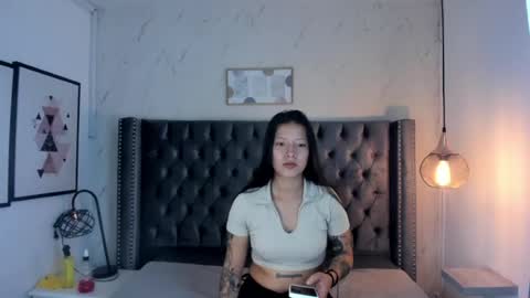 Snapshot of double_temptatiion_ chatting on May 2, 2026, 7:08 pm Vall Lufan online show from May 2, 2026, 7:08 pm