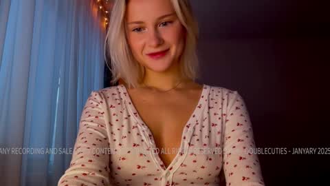 Lana  Eva  dont forget to give us a thumb up online show from January 9, 2025, 3:15 am