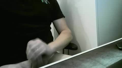 doudoudou online show from February 23, 2026, 8:28 pm