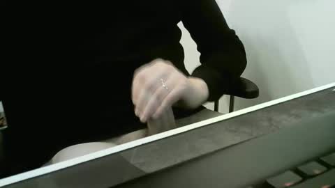 doudoudou online show from March 13, 2026, 8:37 pm