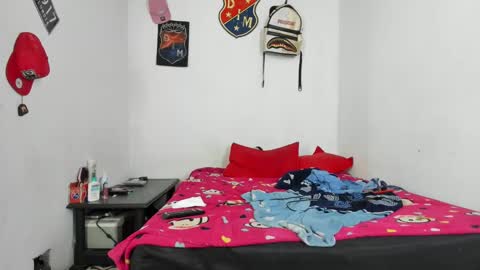 douglas_gallegos online show from December 27, 2024, 4:58 am