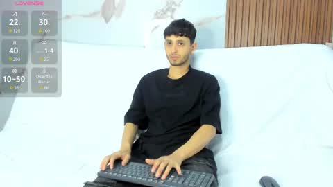 Snapshot of drake_and_zara chatting on July 18, 2026, 1:04 pm Drake and Zara online show from July 18, 2026, 1:04 pm