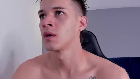 drake_carter1 online show from October 15, 2025, 12:22 am