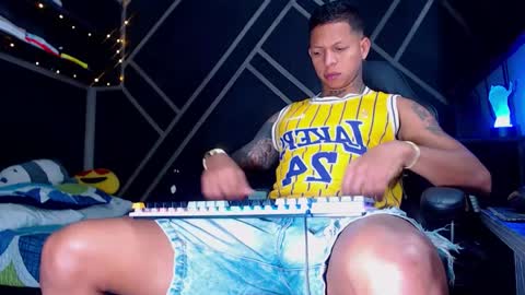 Snapshot of drake_jhonson08 chatting on October 6, 2025, 3:15 am Drake online show from October 6, 2025, 3:15 am