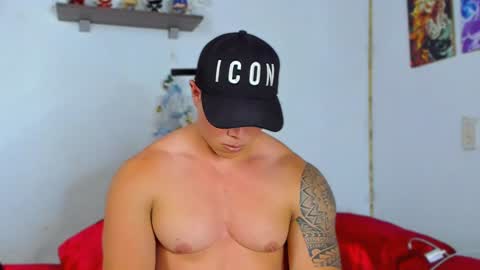 drake_xion1 online show from January 15, 2025, 3:22 am