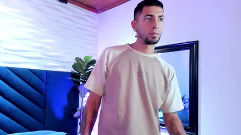 Snapshot of drakeneumann chatting on February 28, 2026, 3:51 am Drake Neuman online show from February 28, 2026, 3:51 am