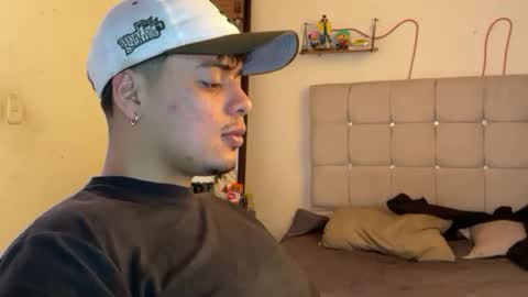 Snapshot of drakenn_ chatting on May 21, 2026, 1:18 pm drakeeee online show from May 21, 2026, 1:18 pm